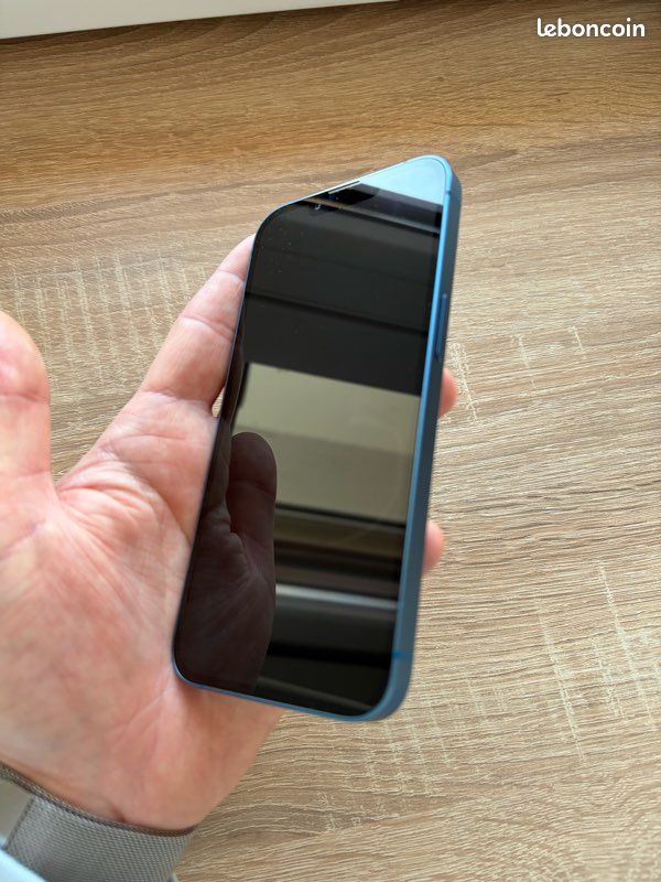 IPhone 13 Bleu – 256 Go – Très bon état (image 2)