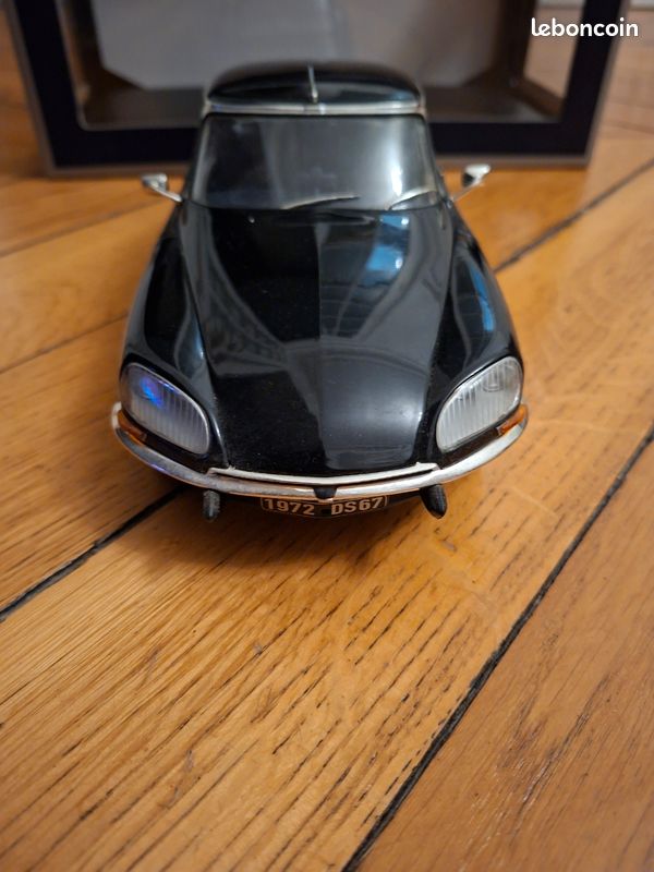 Citroen Ds - Répliques Miniatures Préfabriquées