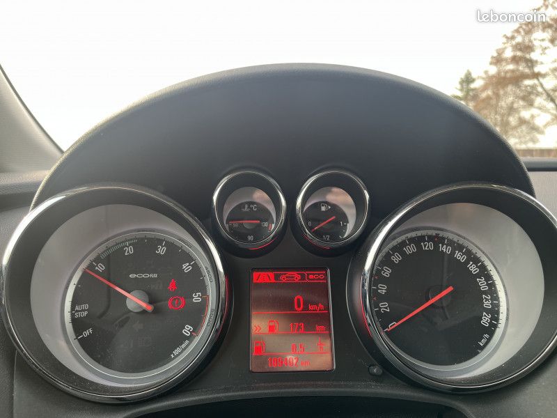 Opel ASTRA SPORTS TOURER 1.7 CDTI 110CH (image 18)