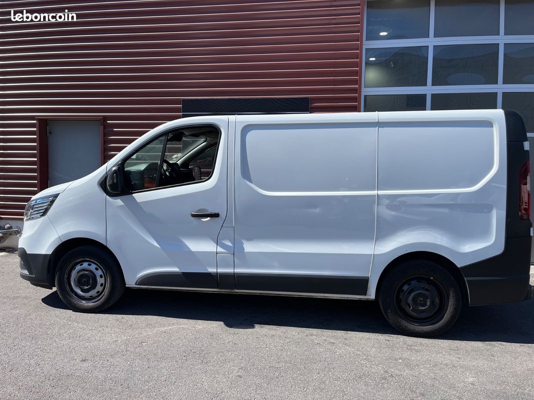 RENAULT TRAFIC CABINE APPROFONDIE L1H1 3000 KG BLUE DCI 130 GRAND CONFORT/Garantie 12 mois (image 3)