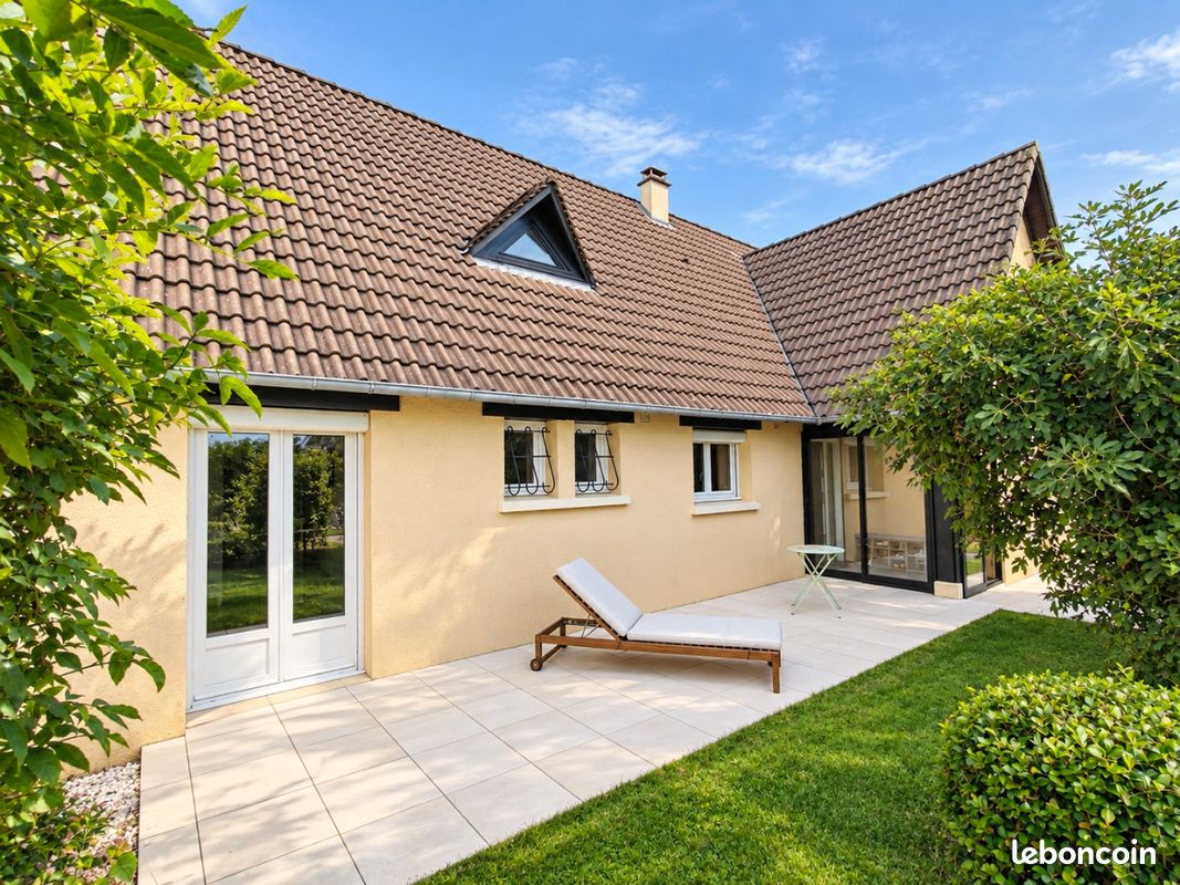 Maison 6 pièces 147 m² · à Préaux · 147 m² · 349 000 €