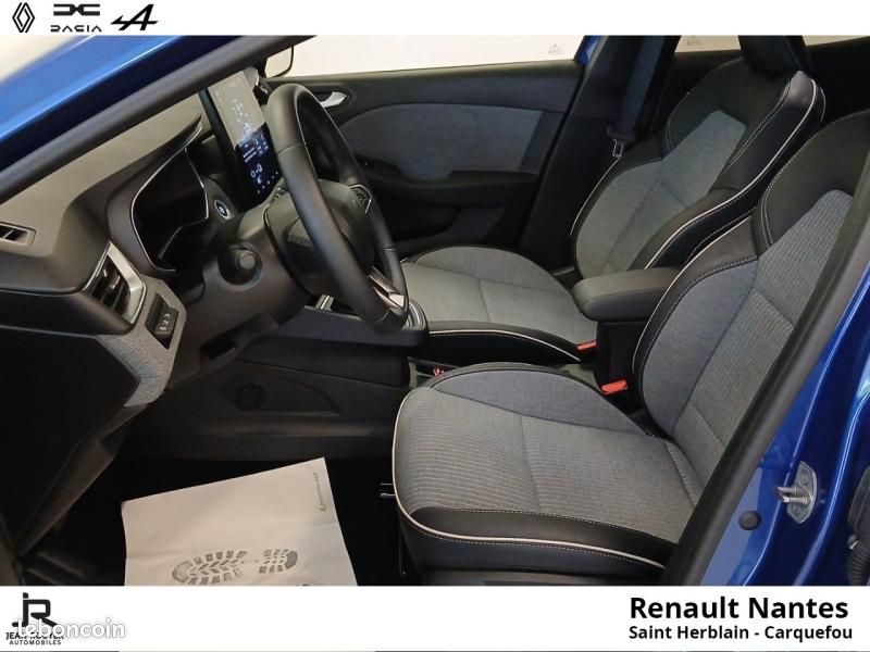 Renault Clio 1.6 E-Tech 145ch full hybrid Techno (image 11)