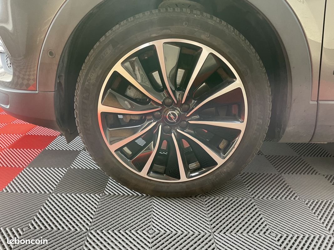 OPEL Grandland X 1.6 HYBRID 225 BVA8 ELITE (image 28)