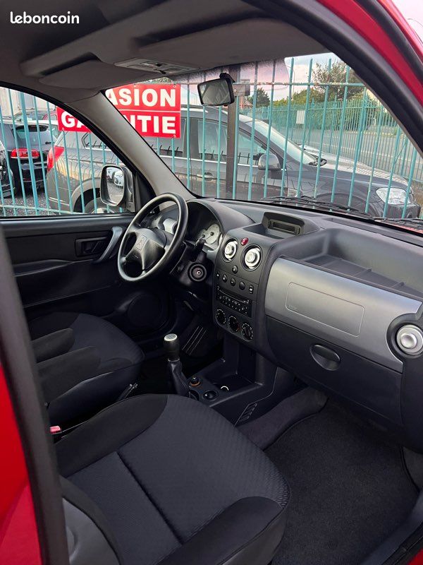 Citroën Berlingo 1.6 HDi 90 CV (image 4)