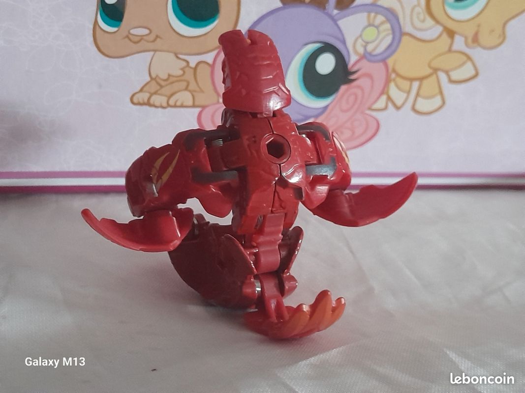 Petite Bakugan rouge et doré (image 3)