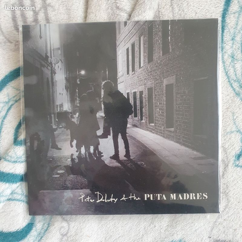 Peter Doherty & the puta madres vinyle 45T couleur rose (image 1)