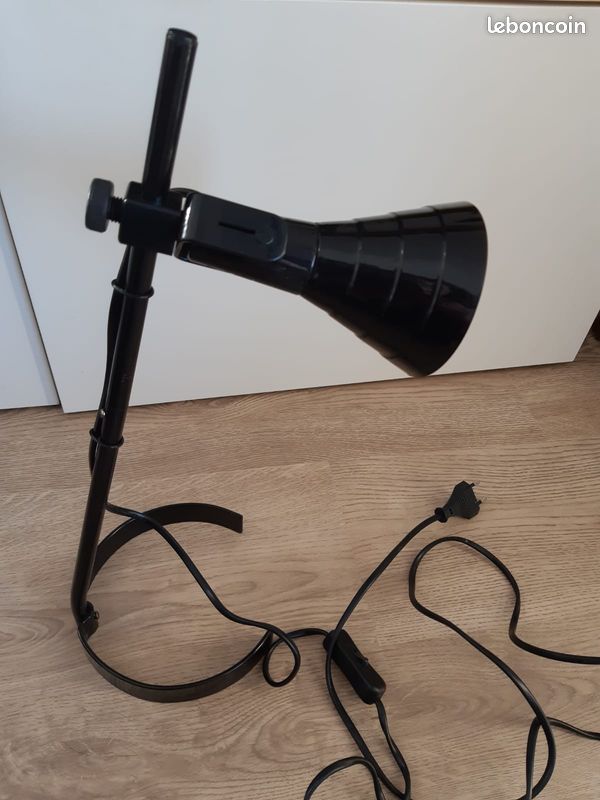 Lampe de bureau IKEA noire (image 2)