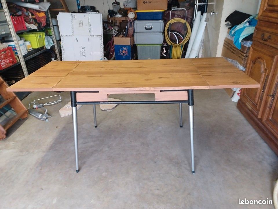 Table rétro (image 2)