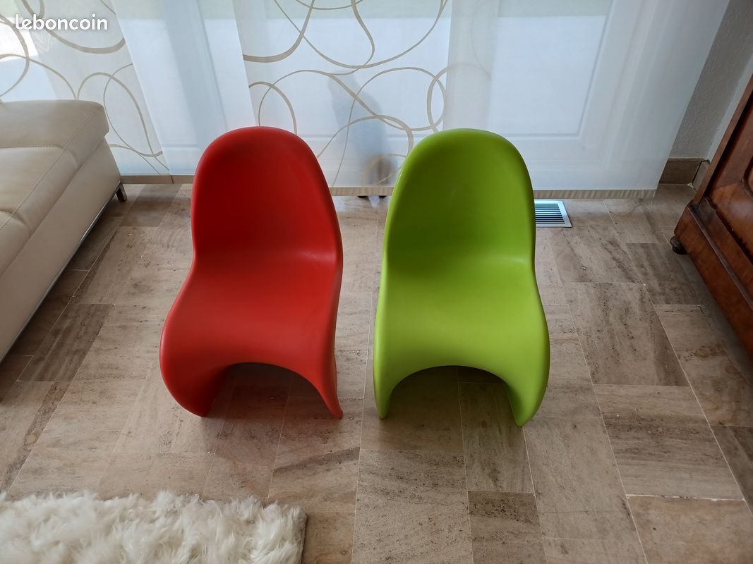 Vends 2 chaises Verner Panton Junior (Vitra) Coloris vert et rouge (image 2)