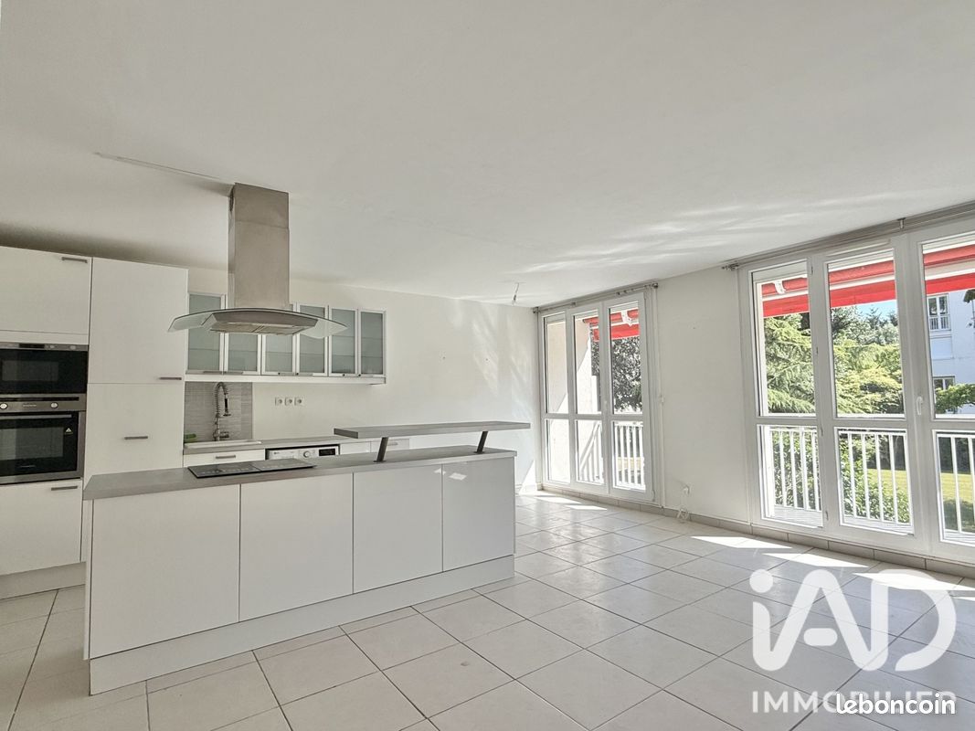 Appartement 4 pièces 82 m² · à Chilly-Mazarin · 82 m² · 227 000 €