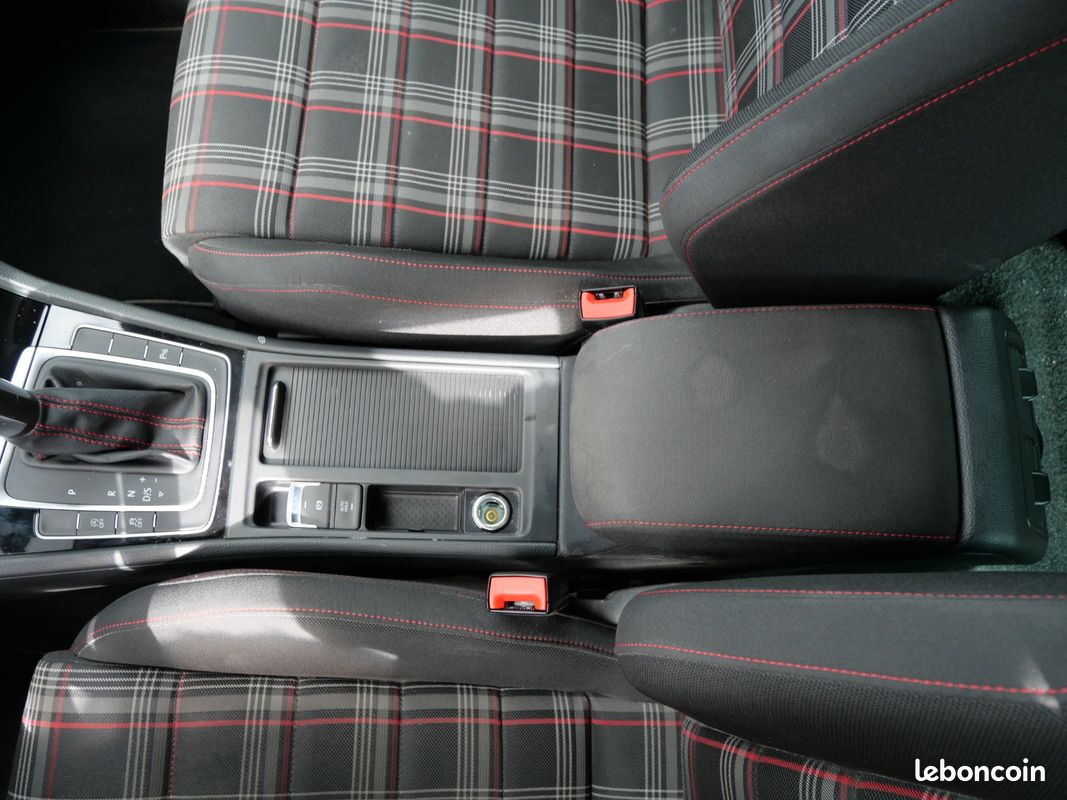 VOLKSWAGEN GOLF (7) 2.0 TSI 245 DSG7 GTI Performance (image 27)