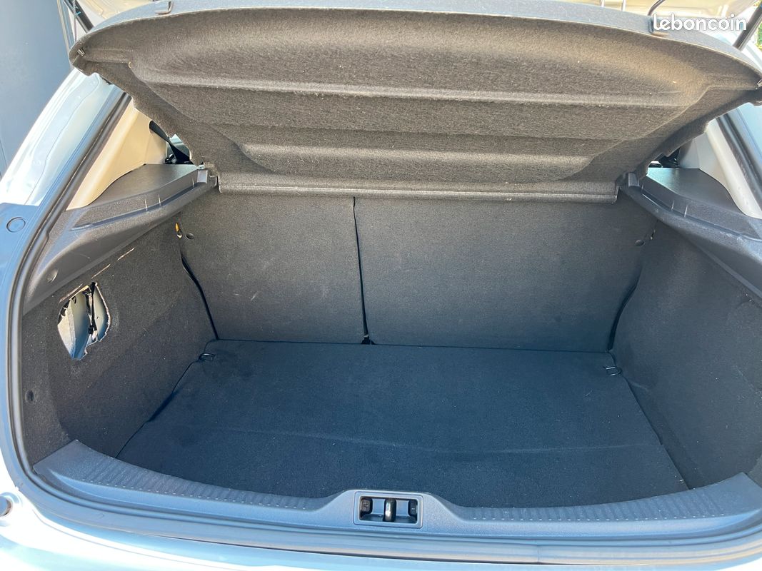 A saisir megane III 1.5 dci 110cv gps clim possibilite garantie 12 / 24 / 36 mois (image 8)