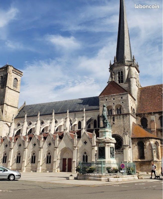 Appartement 2 pièces 56 m² · à Auxonne · 56 m² · 50 000 €