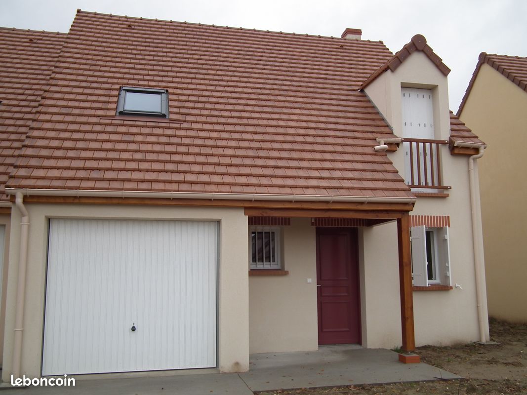 Maison 4 pièces 83 m² · à Cellettes · 83 m² · 830 €
