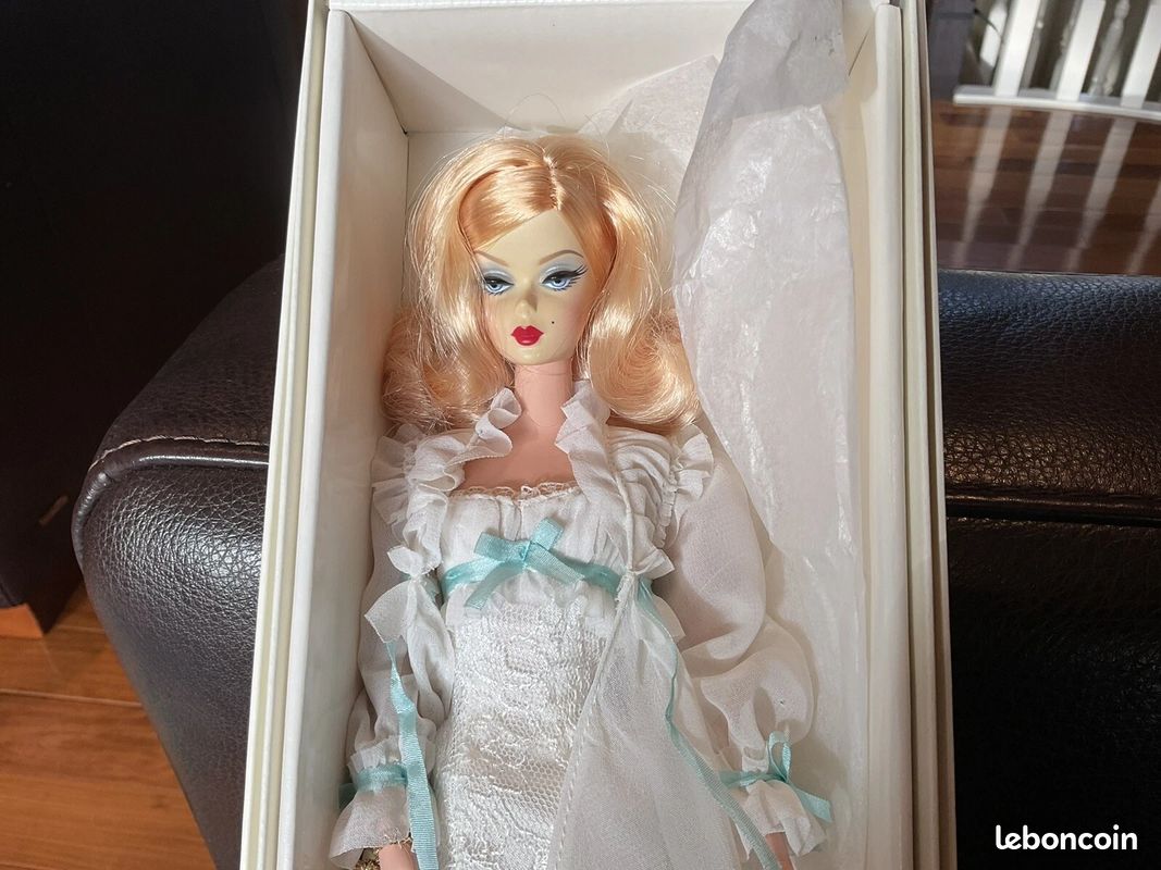 Barbie ingenue silkstone 2006 (image 1)
