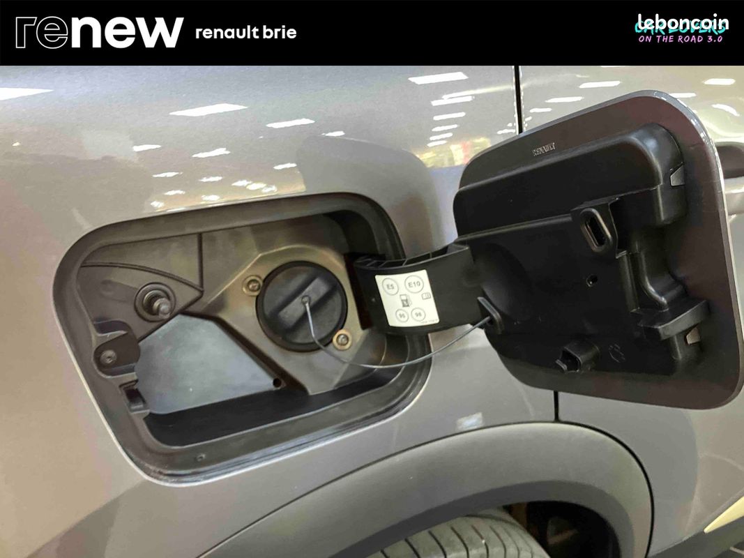 RENAULT Captur E-Tech full hybrid 145 Engineered (image 21)
