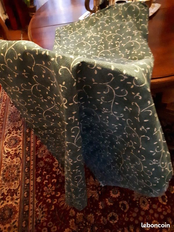 2.80 m Coupon tissu vert imprime blanc vintage (image 1)