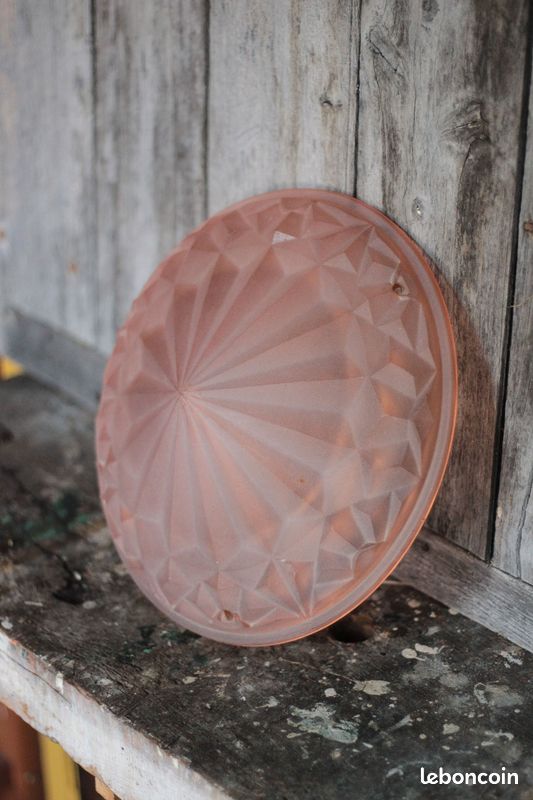 Vasque lustre art déco vintage, vasque suspension motifs géométriques, coupelle rose (image 1)