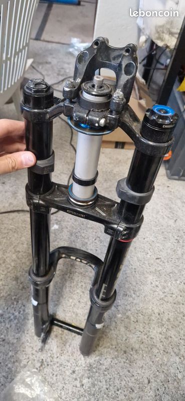 Fourche rockshox boxxer 27.5 (image 4)