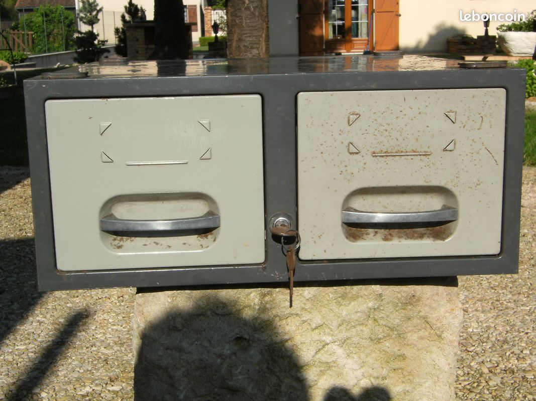 Mobilier industriel (image 1)