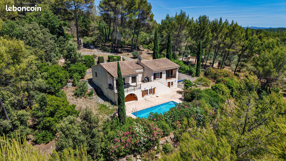 Maison 5 pièces 143 m² · à Flayosc · 143 m² · 585 000 €