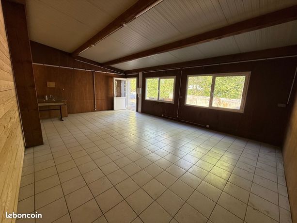 Local de stockage ou d’atelier de 42m²