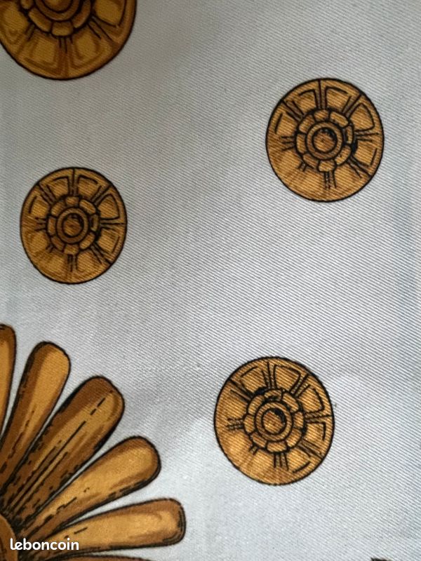 Foulard en soie vintage (image 3)
