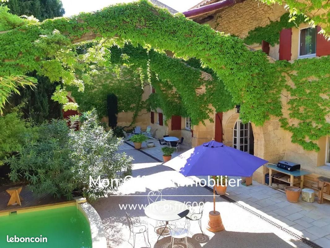 Maison 9 pièces 350 m² · à Le Puy-Sainte-Réparade · 350 m² · 1 139 000 €