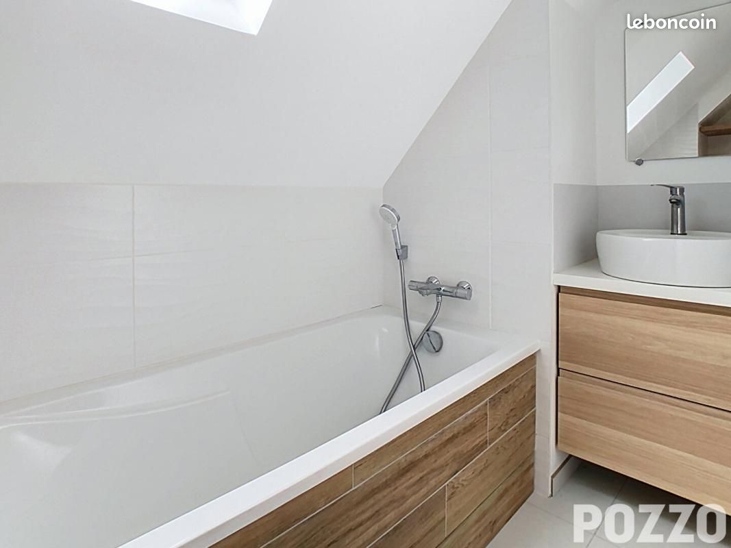 Maison 4 pièces 72 m² · à Saint-Hilaire-du-Harcouët · 72 m² · 750 €
