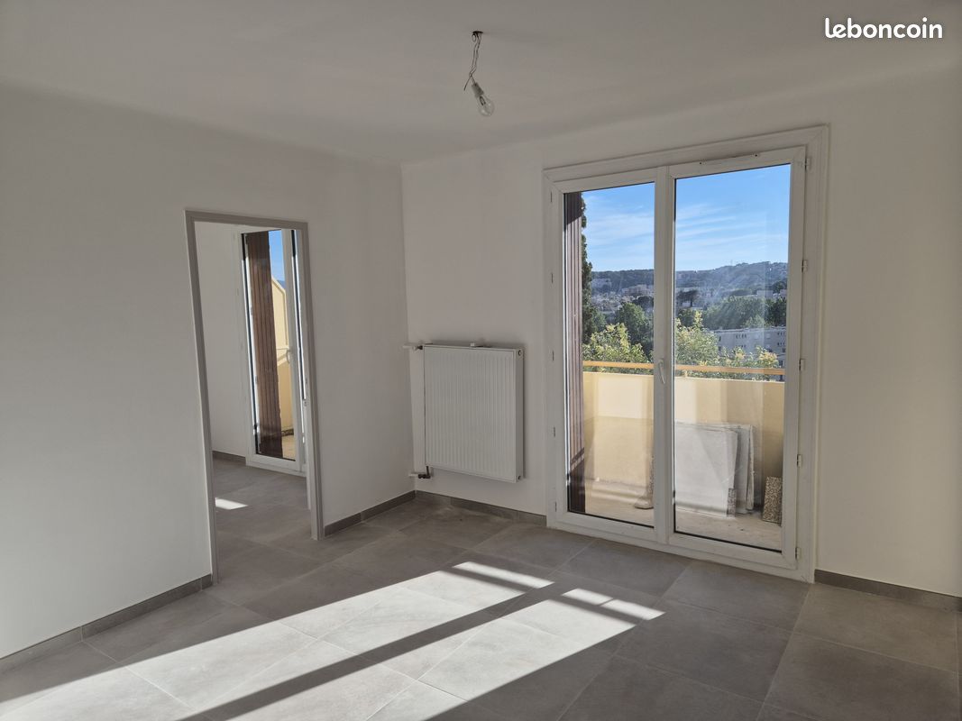 Appartement 3 pièces 55 m² · à Toulon · 55 m² · 875 €