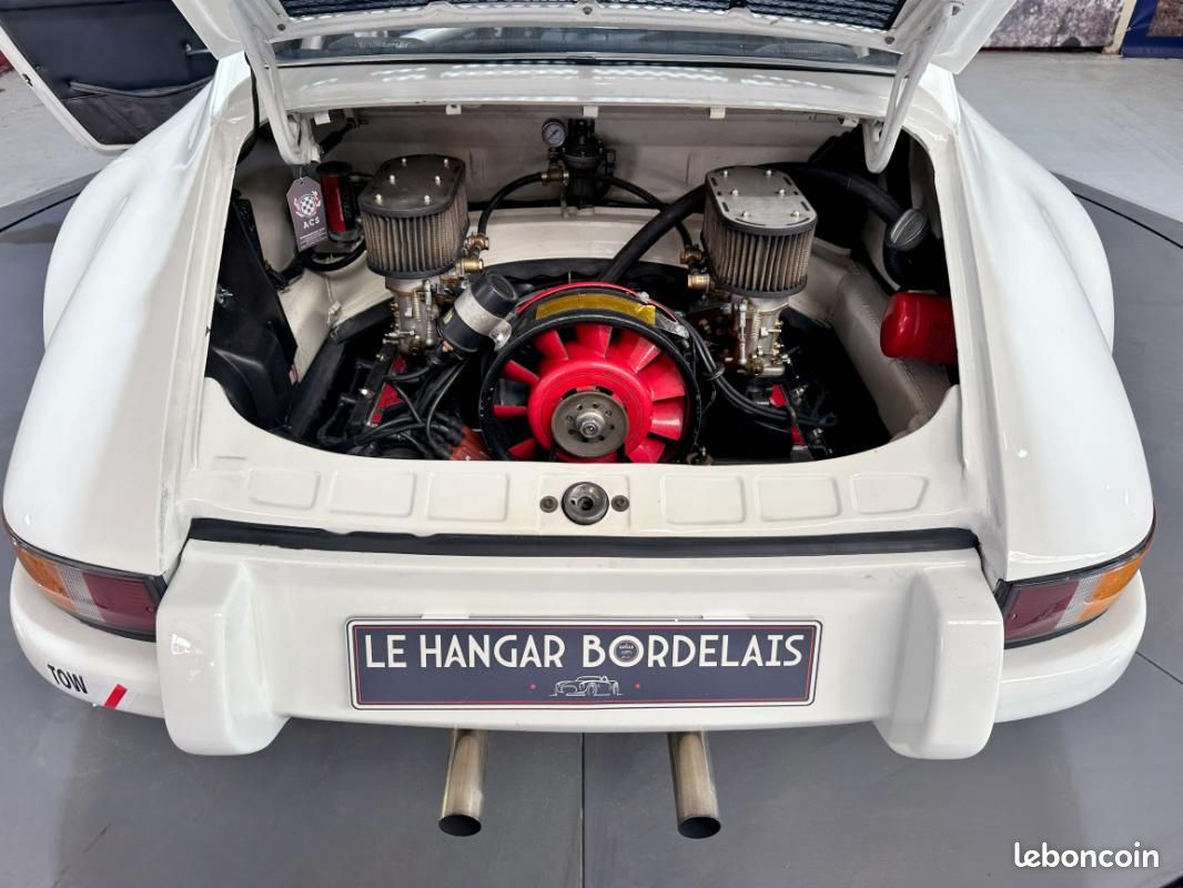 Porsche 911 Coupé 2.7 200ch BVM5 Inspiration RSR (image 18)