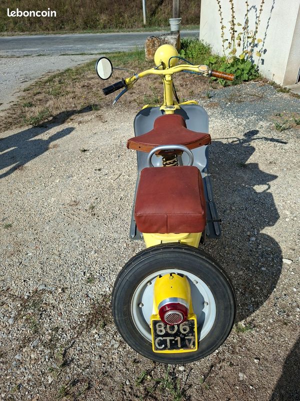 Scooter motobecane de 1955 (image 2)