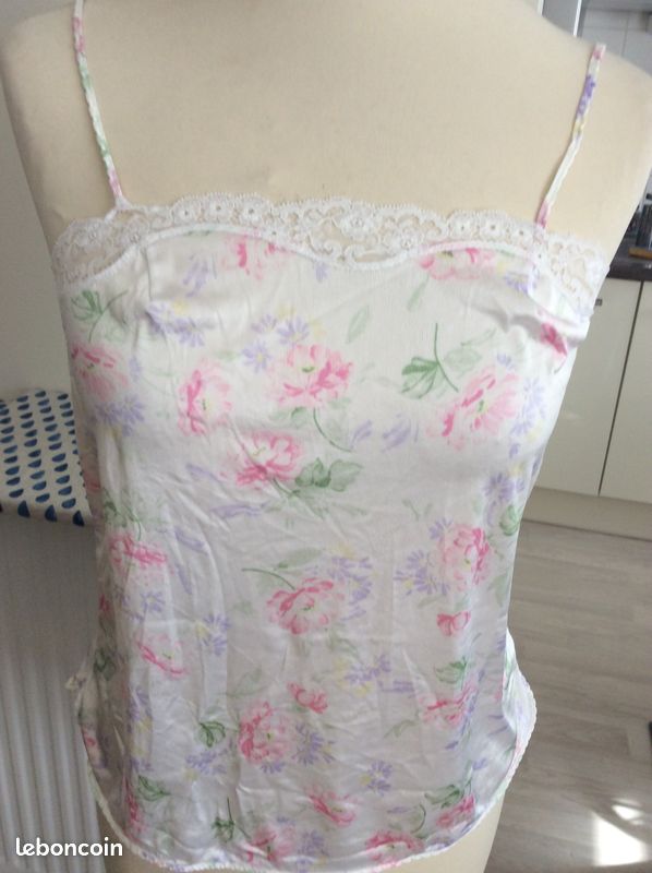 Caraco de nuit fleurs rose vert blanc dentelles 38 LOU 8 euros (image 1)