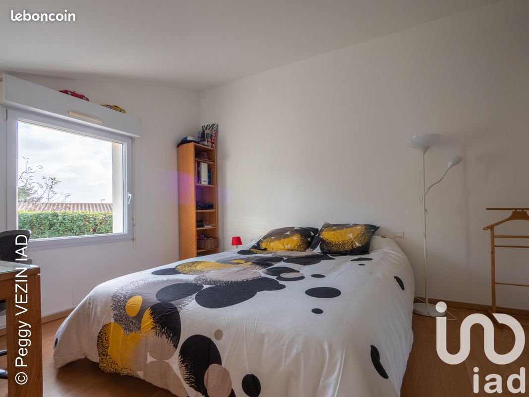 Propriété 5 pièces 160 m² - Lagord 17140 (image principale 4)