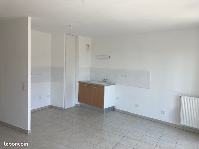 Appartement 4 pièces 78 m² · à Feyzin · 78 m² · 939 €/mois