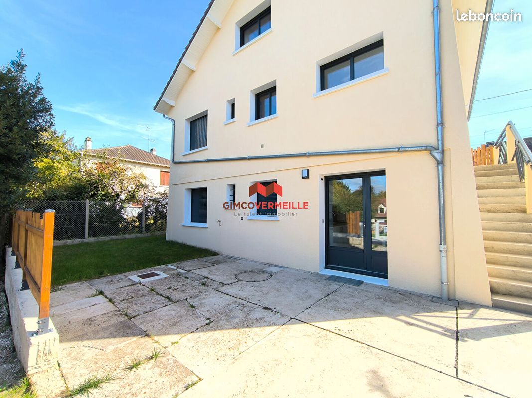Appartement 3 pièces 44 m² · à Verneuil-sur-Seine · 44 m² · 880 €