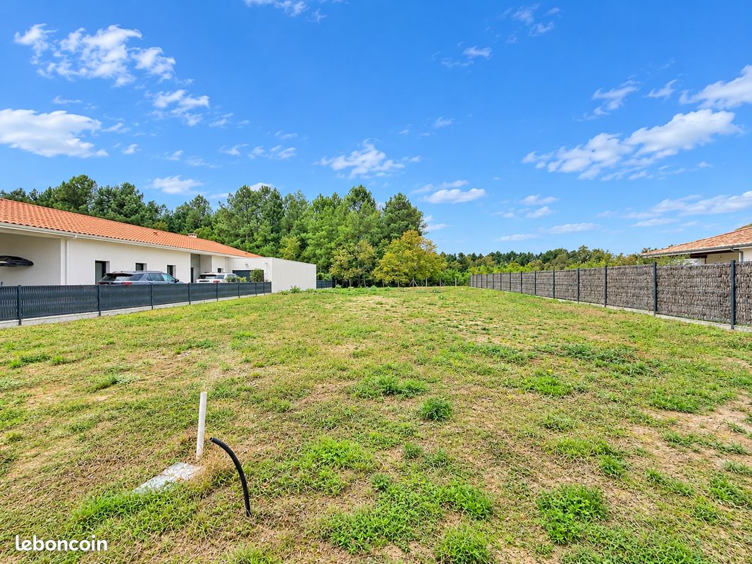 Terrain 954 m² · à Saint-Vincent-de-Paul · 954 m² · 130 000 €