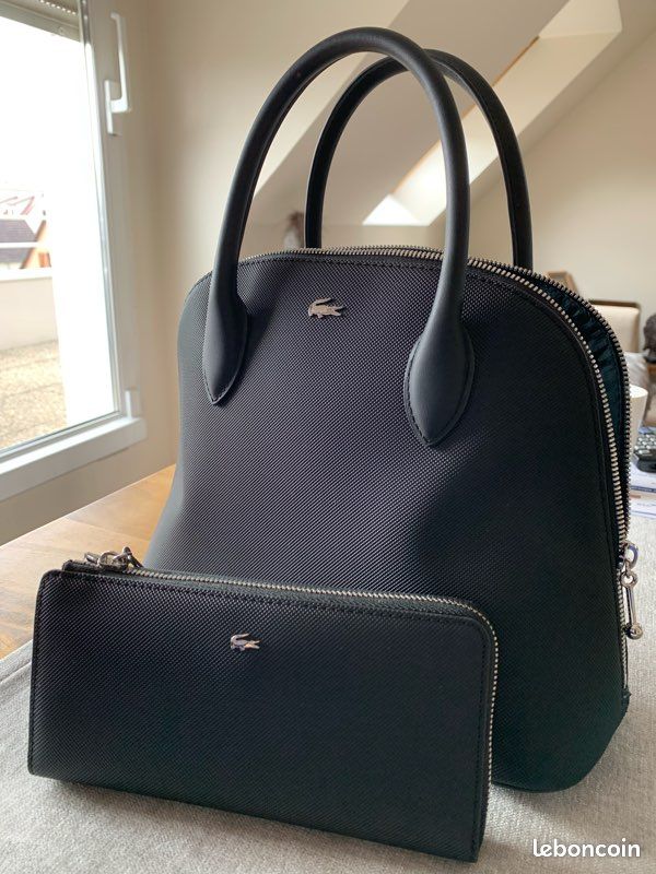 Sac et portefeuille LACOSTE (image 1)