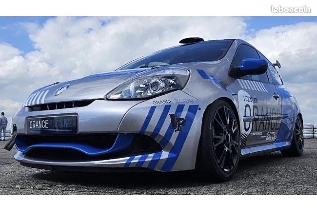 RENAULT CLIO 2.0i 16V - 203 Renault Sport Cup 2010 - X85 Prête à courir (image 1)