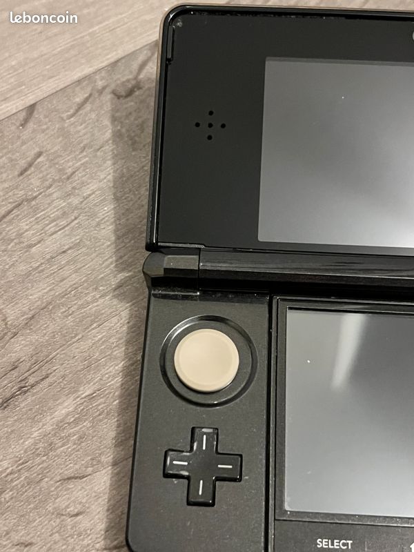 Nintendo 3DS Noire + un jeux au choix (image 4)
