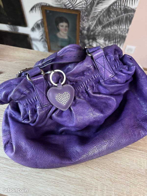 Porte-clés Disque Argenté Avec Perle Violette Et Cœur - Neuf, Détail Perlé