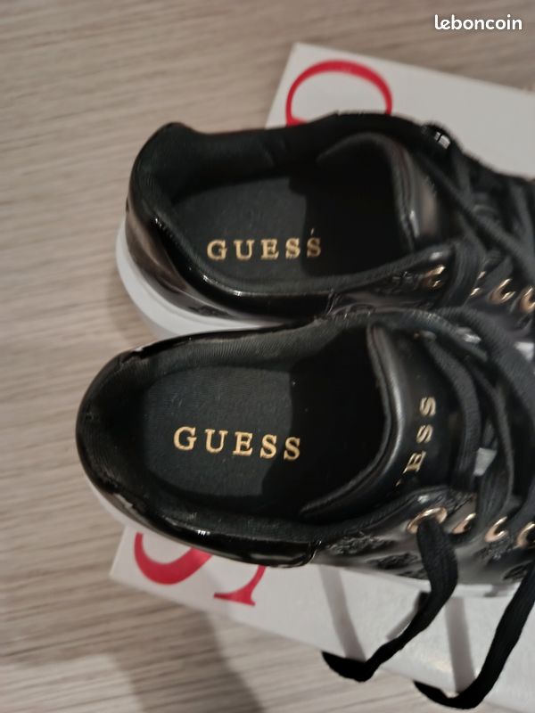 Chaussures à Talons Guess Femme - Occasion, Couleur Pewter, Talon Haut 7.6-10cm