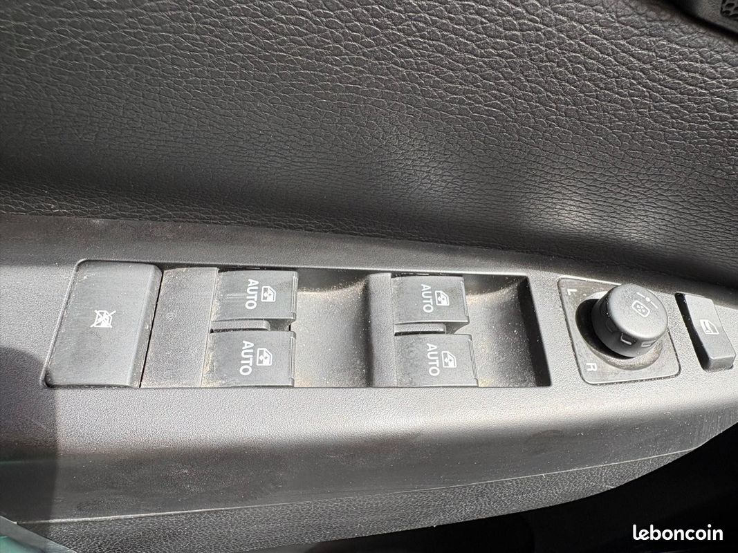 OPEL ANTARA 2.2 CDTI 163 ch 4x4 Start/Stop Edition Pack (image 27)