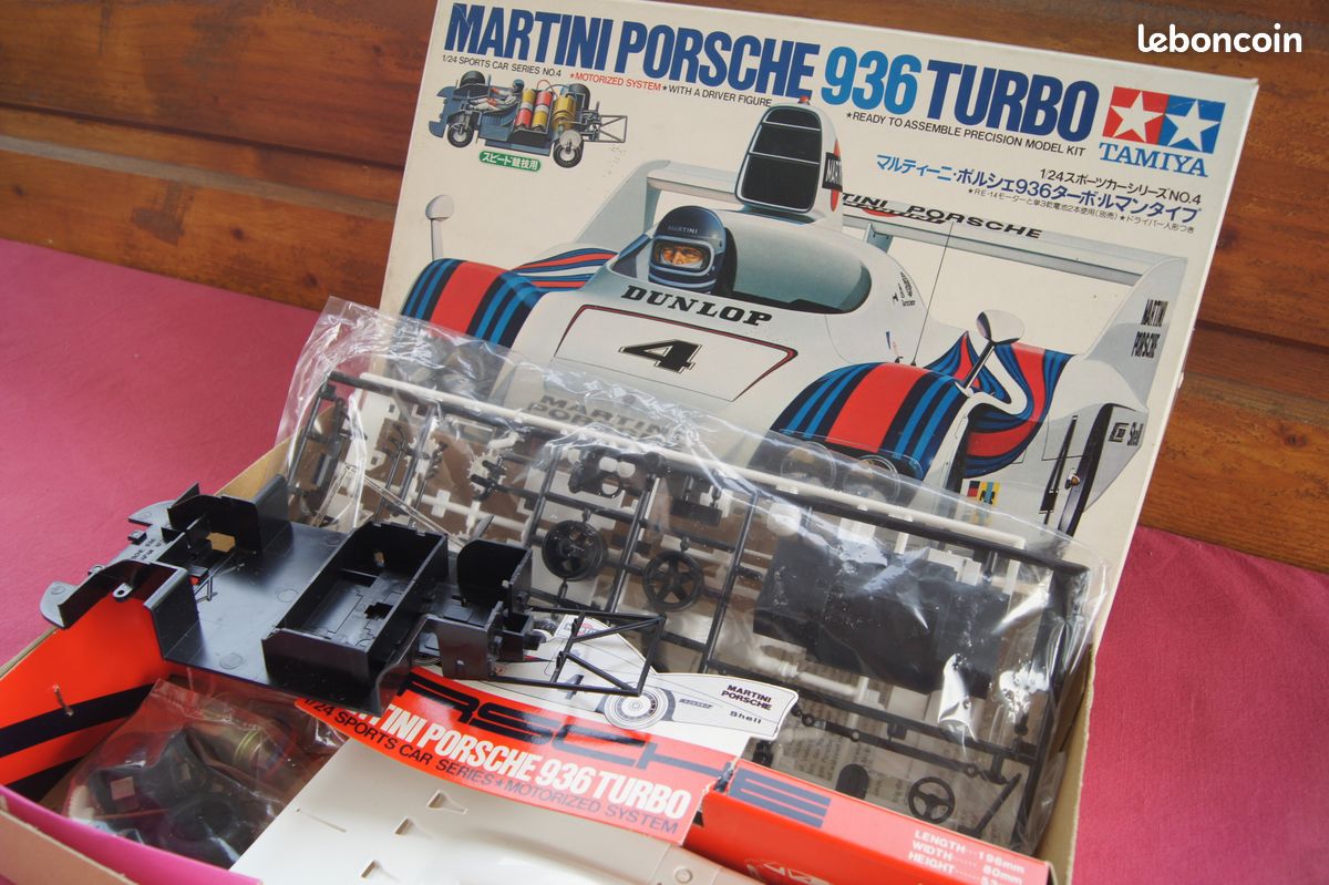 Tamiya 24004 Martini Porsche 936 Turbo Le Mans Type 1/24 Scale Kit