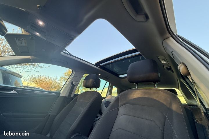 Volkswagen Tiguan 2.0 TDI 150 DSG7 Carat Exclusive / CARPLAY / TOIT OUVRANT / CAMERA 360 / REGULATEUR ACC (image 30)