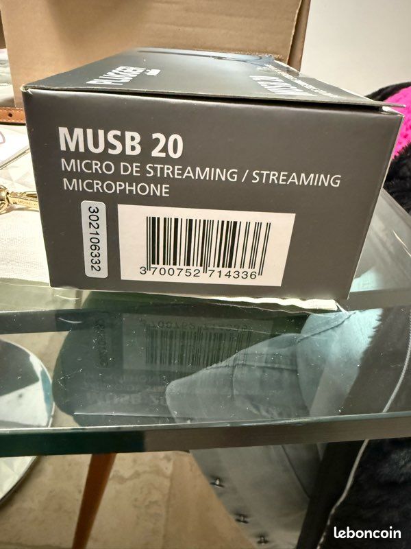 Microphone USB Plugger MUSB20 Cardioïde Pro – Streaming, Podcast, Gaming, Avec Trépied Et Bonnette