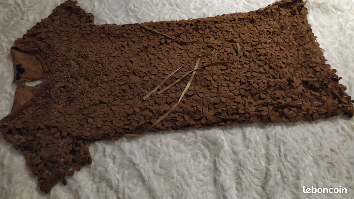 Robe (image 2)