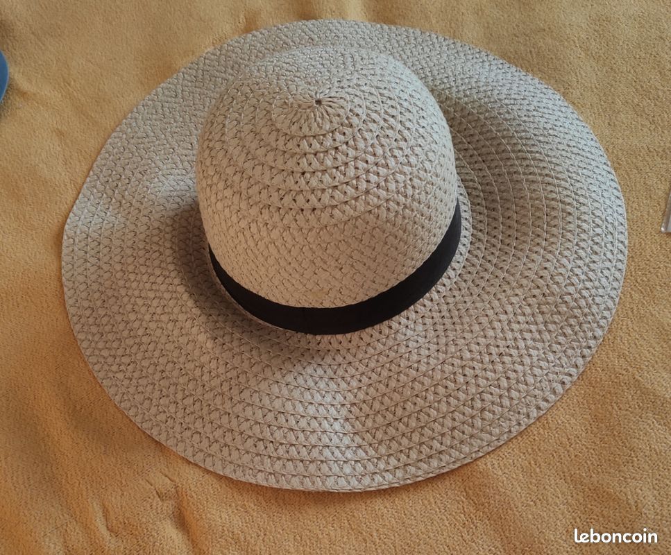 Chapeau, casquette et capeline (image 2)