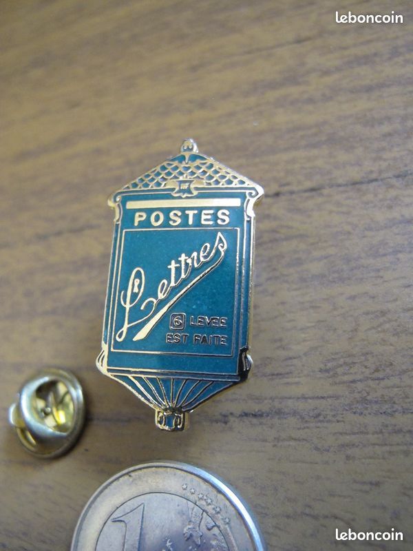 Pin's Rare CHALONS RIVE GAUCHE - La Poste - Signé ORILLA - Émaillé Grand Feu