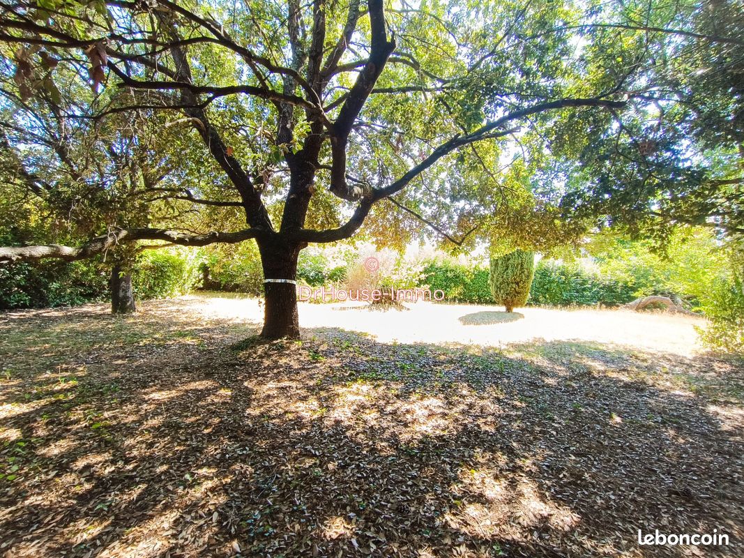 Terrain 705 m² · à Villeneuve-Tolosane · 705 m² · 139 000 €